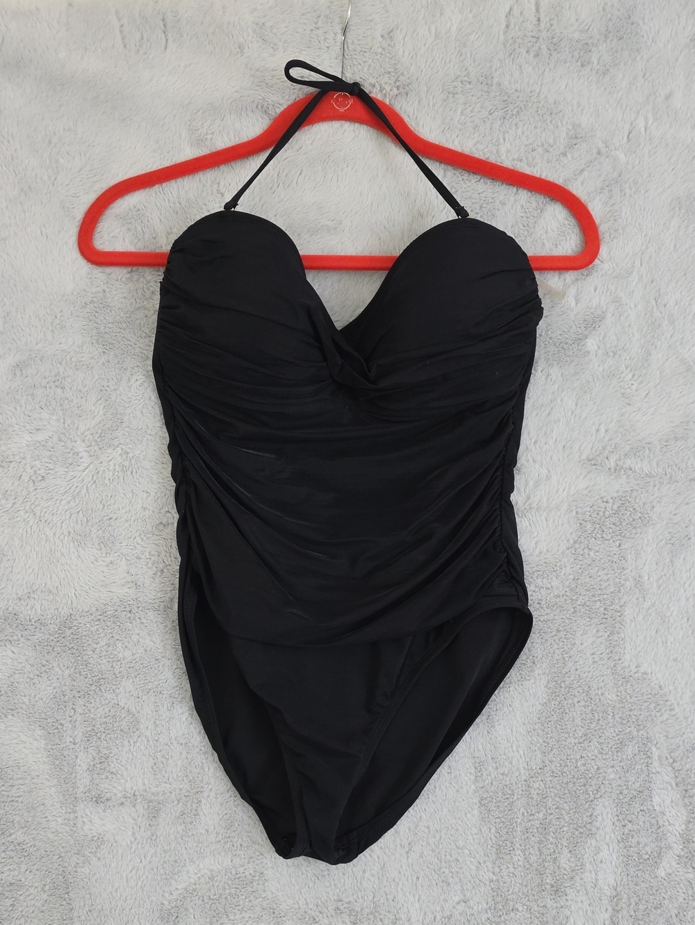 La Blanca Black Ruched One Piece Halter Swimsuit Size 10 Tummy Control